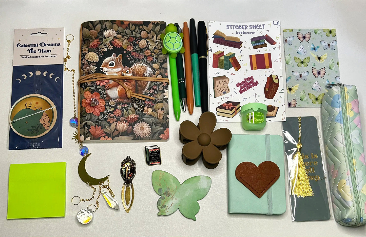 20 Item Colour Mix Mystery Bundle