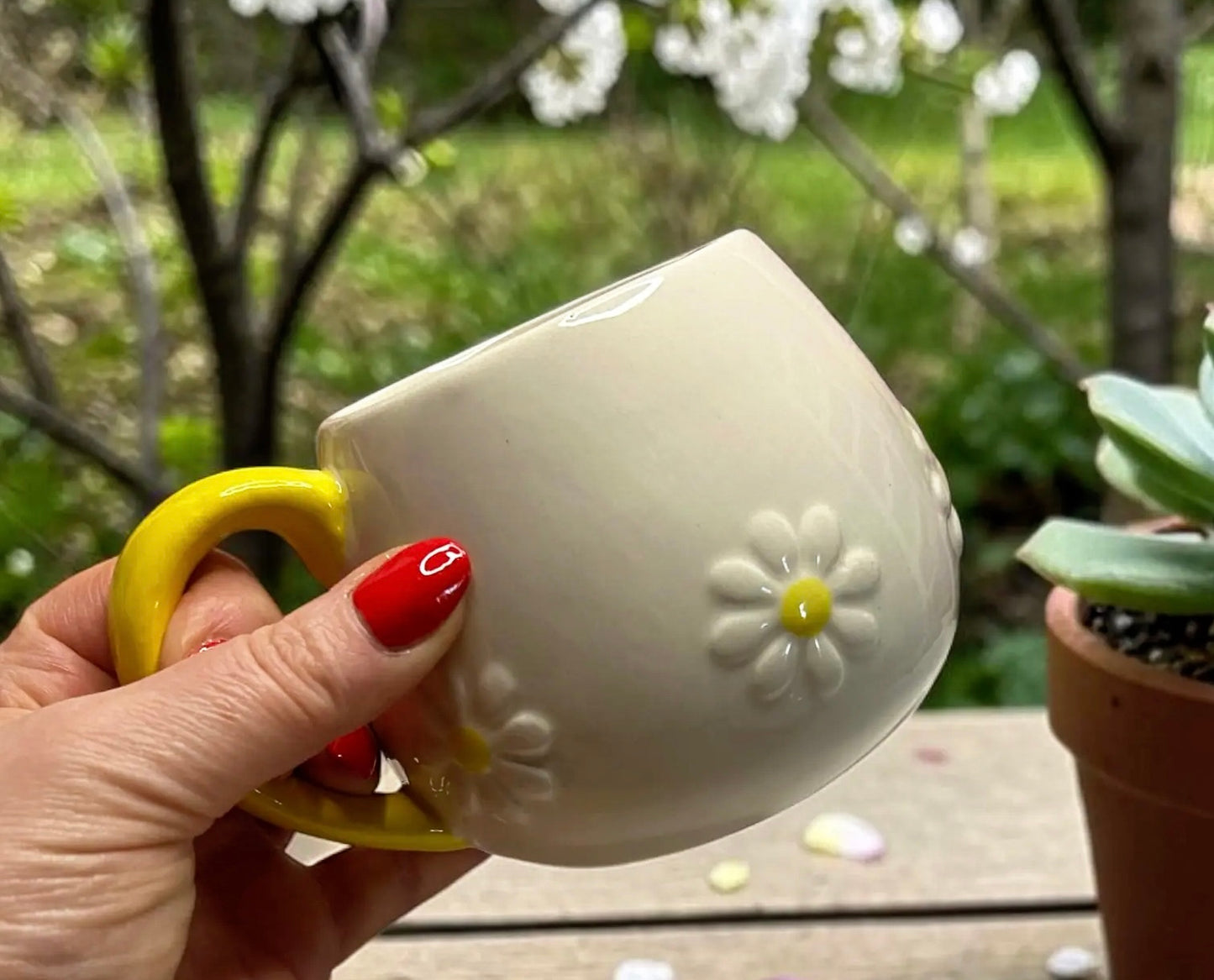 Daisy Rounded Mug