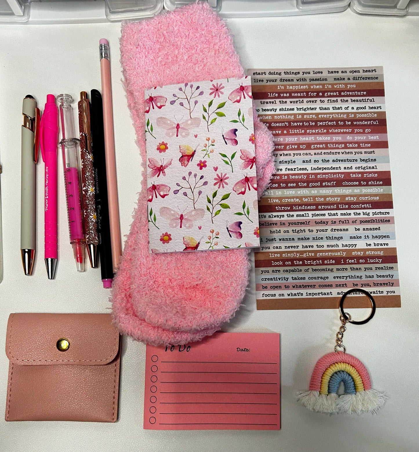 20 Item Colour Mix Mystery Bundle