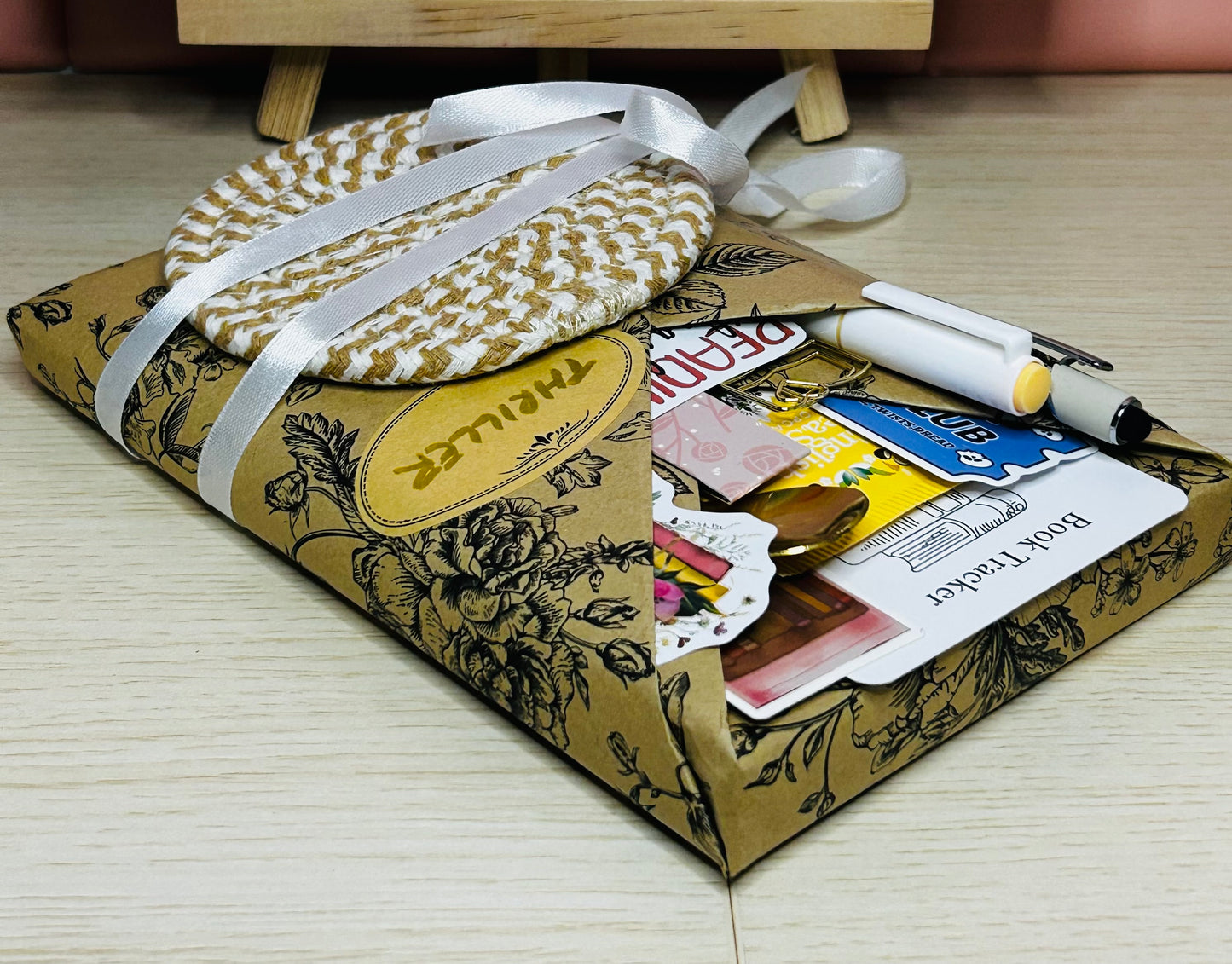 Blind Date with a Book Gift Bundle - Choose Your Genre Crime Thriller, Fantasy or Romance