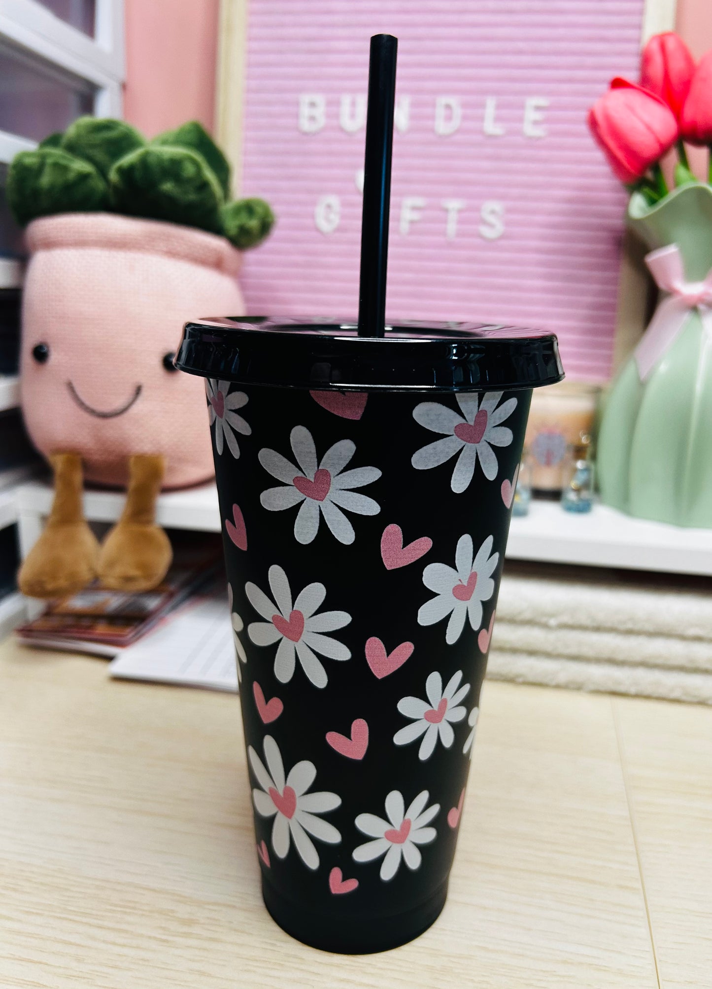 24oz Black Daisy Cold Cup